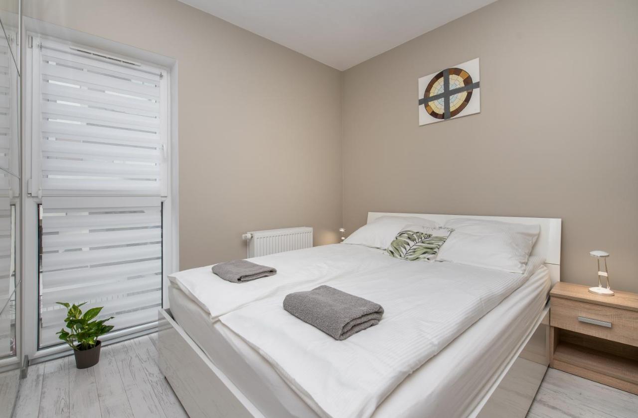Apartament Biegusa Gliwice Esterno foto